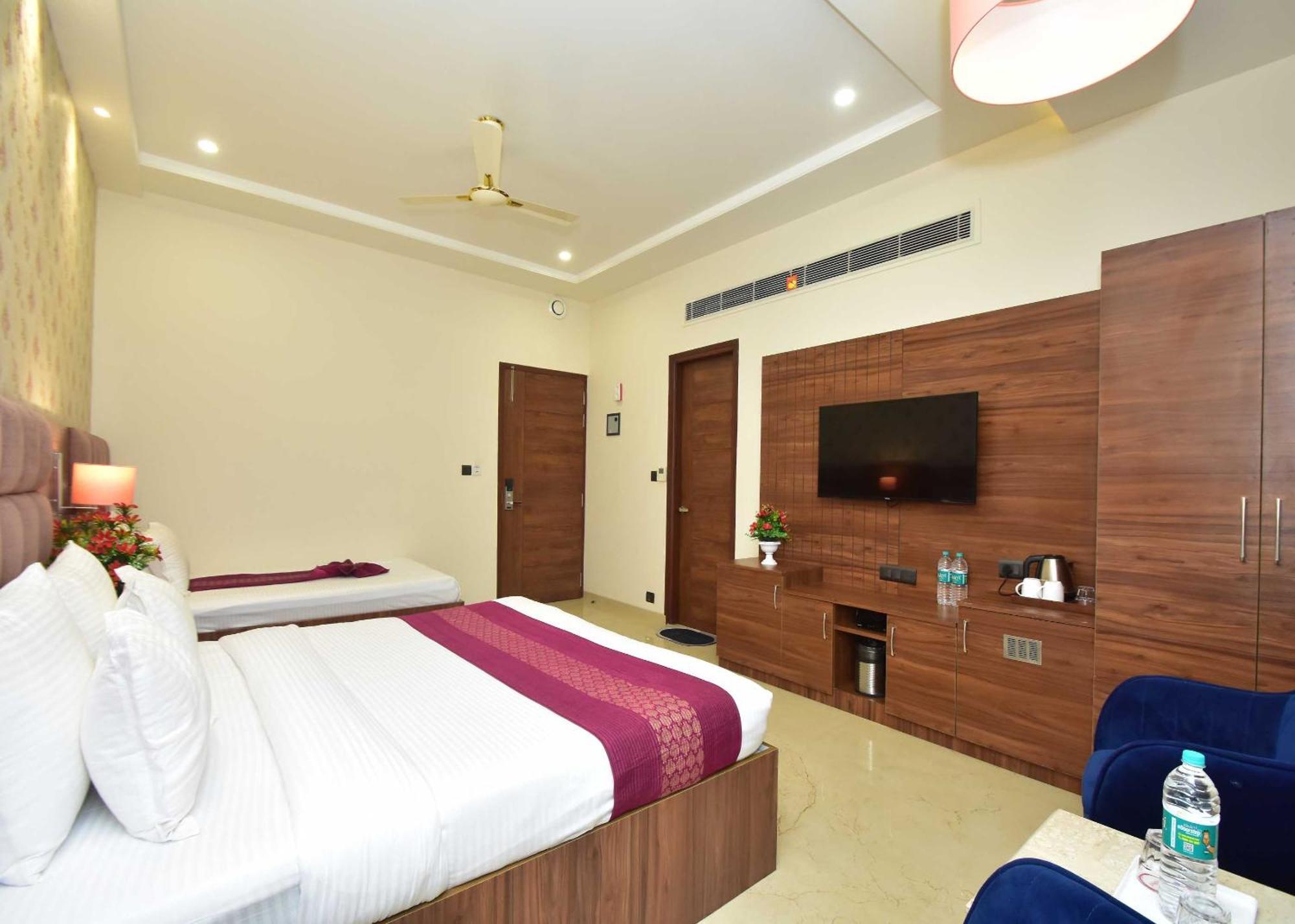 Hotel Shyamleela Khātu 外观 照片