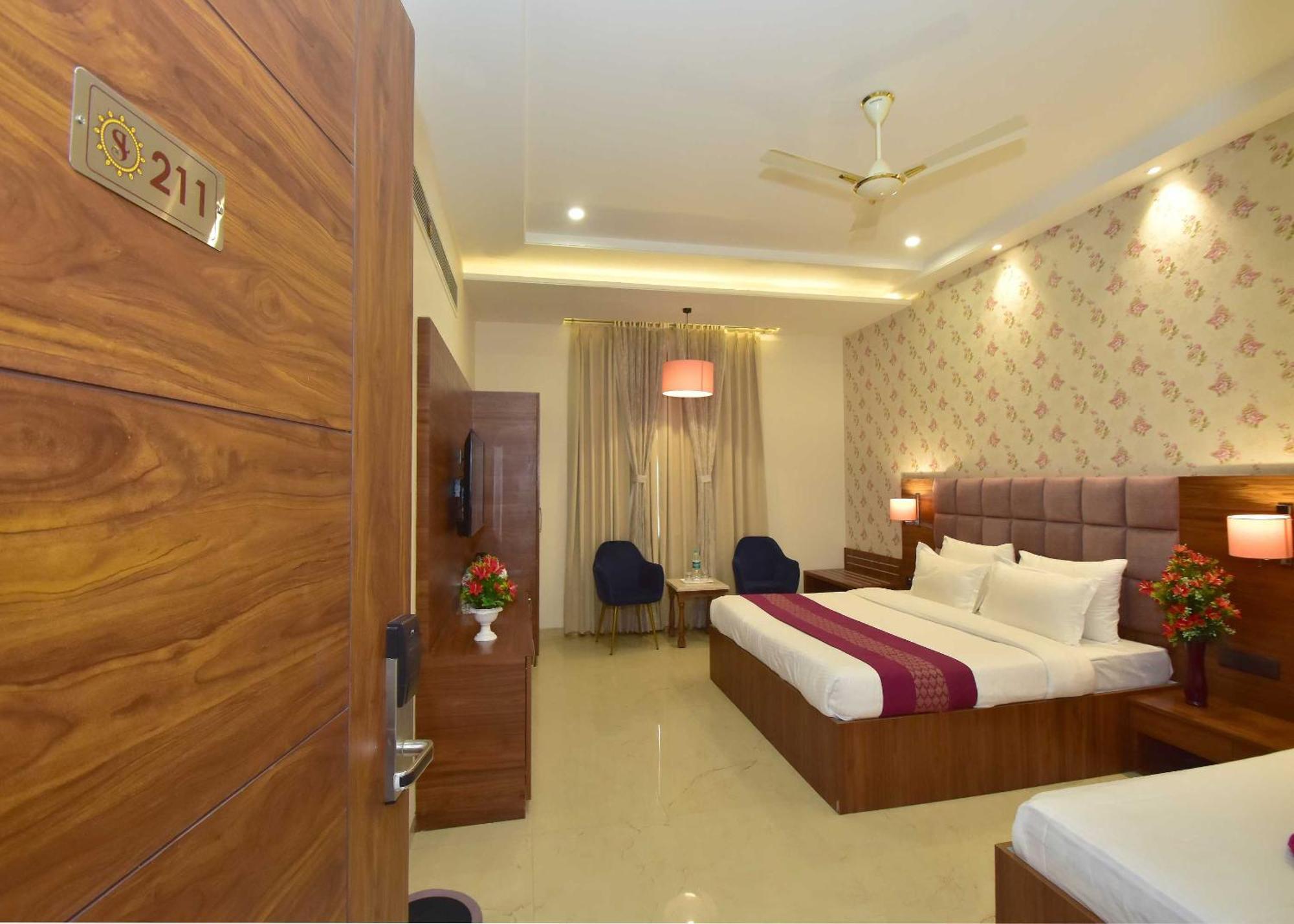 Hotel Shyamleela Khātu 外观 照片