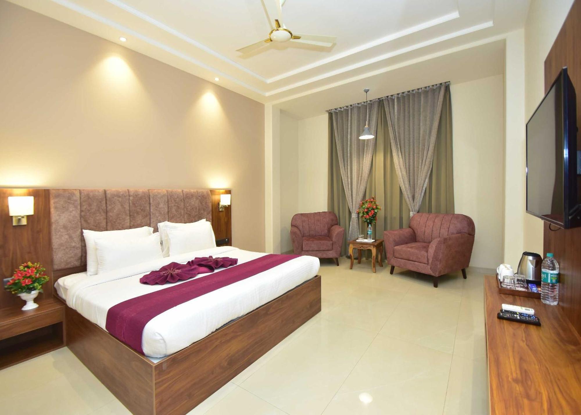 Hotel Shyamleela Khātu 外观 照片